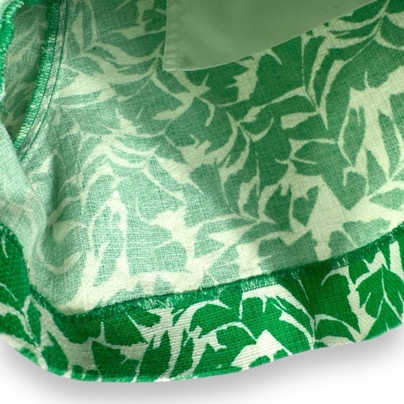 J Crew Factory Printed 5 Inch Basketweave Shorts, Bright Green Floral, Size 6 - Picture 6 of 9